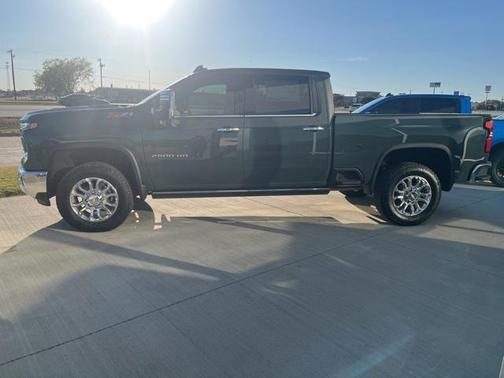2025 Chevrolet Silverado 2500 LTZ