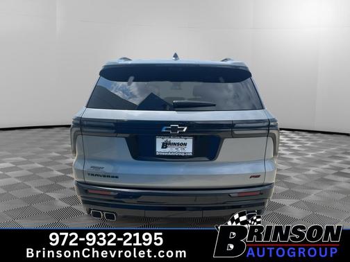 Sterling Gray Metallic 2024 Chevrolet Traverse RS