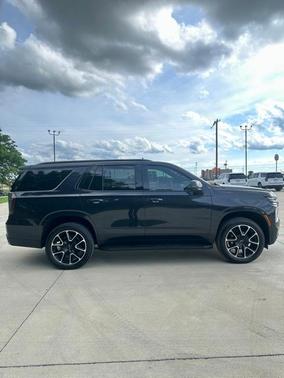 2025 Chevrolet Tahoe RST