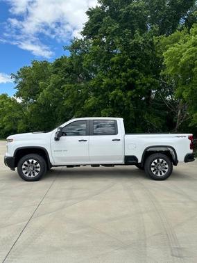 2025 Chevrolet Silverado 2500 Custom