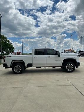 2025 Chevrolet Silverado 2500 Custom