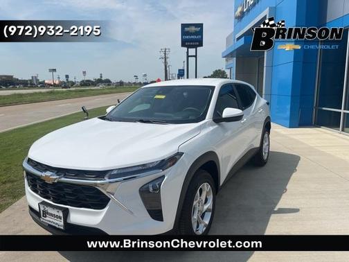 2025 Chevrolet Trax LS