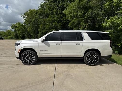 2025 Chevrolet Suburban High Country