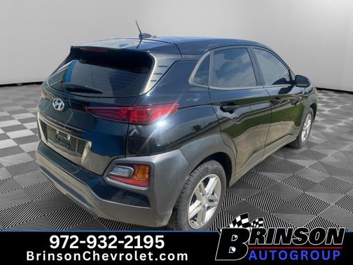 Ultra Black 2020 Hyundai KONA SE