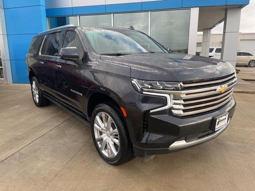 2022 Chevrolet Suburban High Country