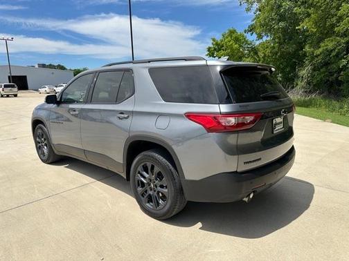 2021 Chevrolet Traverse RS