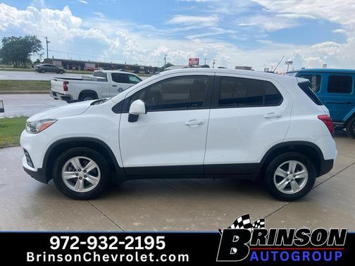 Summit White 2020 Chevrolet Trax LS