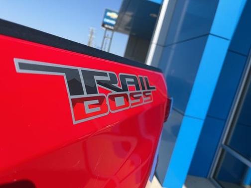 2023 Chevrolet Silverado 1500 Custom Trail Boss