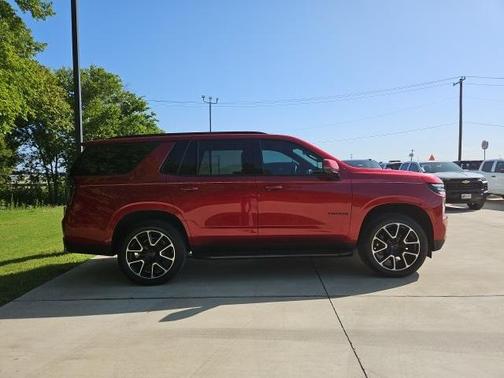 2025 Chevrolet Tahoe RST