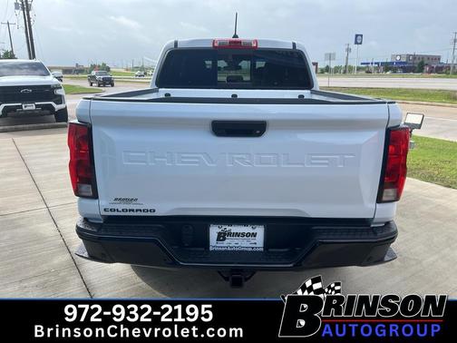 Summit White 2026 Chevrolet Colorado WT