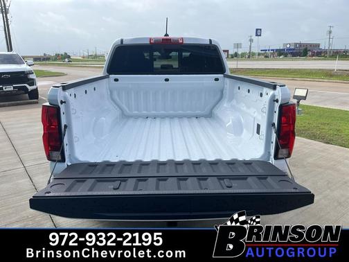 Summit White 2026 Chevrolet Colorado WT