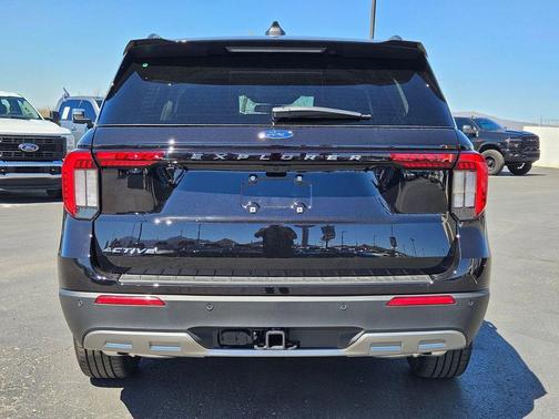 AGATE BLACK METALLIC 2026 Ford Explorer Active w/200A Pkg