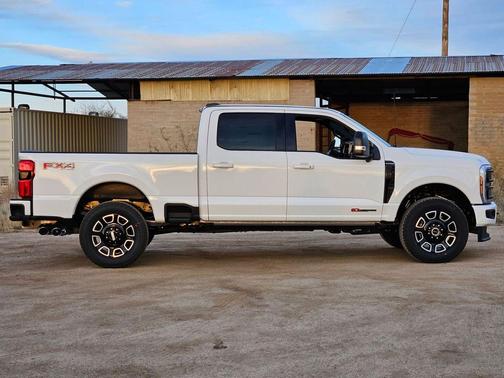 STAR WHITE 2026 Ford F-250 Platinum