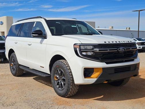 STAR WHITE MET TRI-COAT 2026 Ford Expedition Tremor