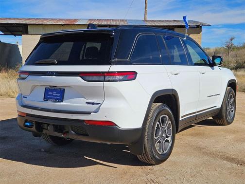 2022 Jeep Grand Cherokee 4xe Trailhawk
