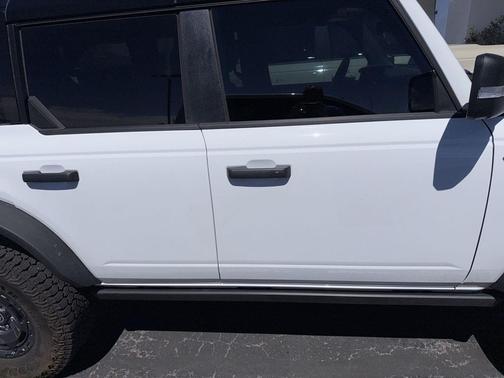 OXFORD WHITE 2025 Ford Bronco Badlands