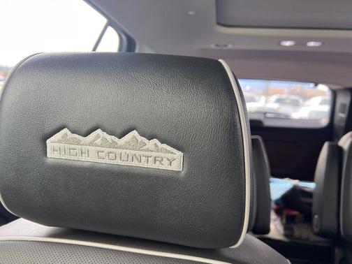 2020 Chevrolet Traverse High Country