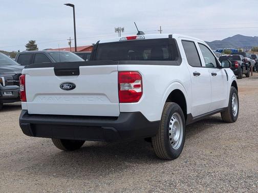 OXFORD WHITE 2026 Ford Maverick XL
