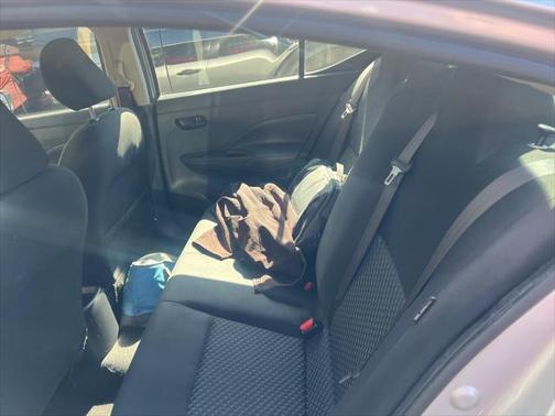 2021 Nissan Versa 1.6 S