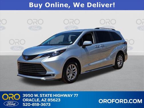 2024 Toyota Sienna XLE 8 Passenger