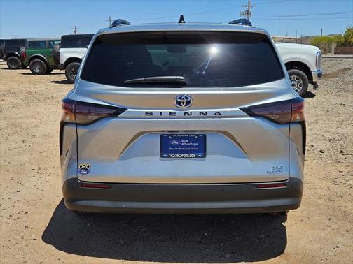 2024 Toyota Sienna XLE 8 Passenger