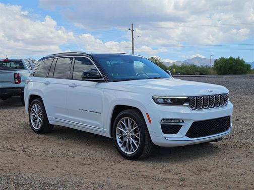 2022 Jeep Grand Cherokee Summit