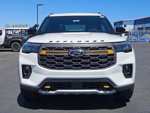 STAR WHITE MET TRI-COAT 2026 Ford Explorer Tremor