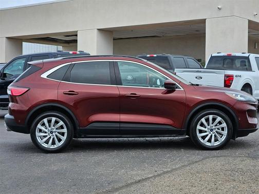 2021 Ford Escape Titanium