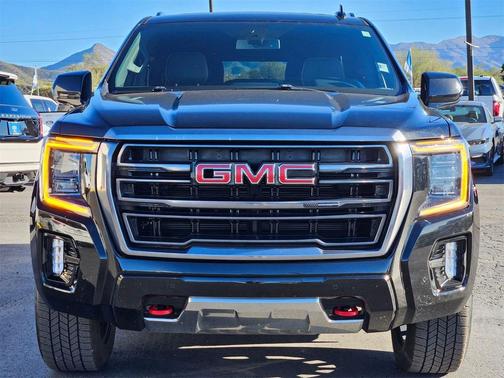 2022 GMC Yukon XL 4WD AT4