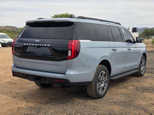 GLACIER GRAY MET TRI-COAT 2026 Ford Expedition Max Active 4x4