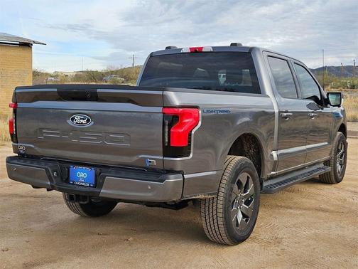 2025 Ford F-150 Lightning Flash