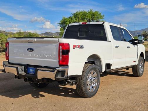 STAR WHITE 2026 Ford F-250 Lariat