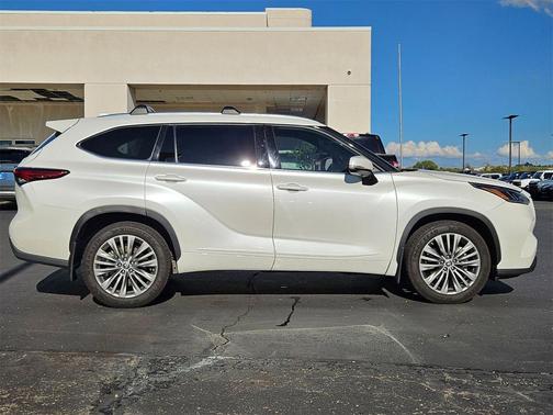 2021 Toyota Highlander Platinum