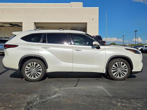 2021 Toyota Highlander Platinum