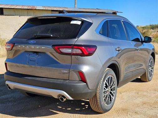 2026 Ford Escape PHEV SE