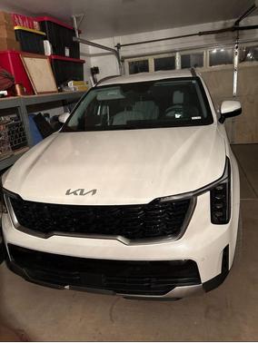 Snow White Pearl 2025 Kia Sorento Hybrid EX