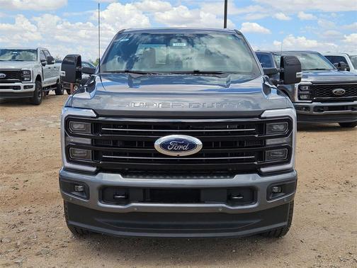 2025 Ford F-250 Platinum