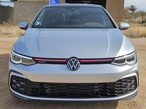 2023 Volkswagen Golf GTI 2.0T SE DSG