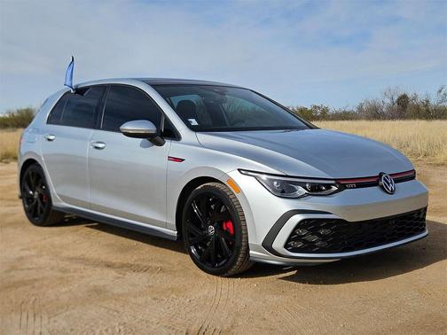 2023 Volkswagen Golf GTI 2.0T SE DSG
