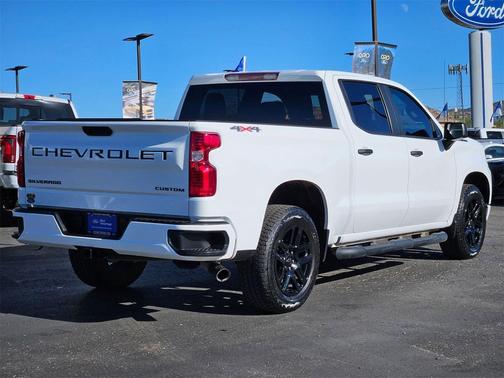 2024 Chevrolet Silverado 1500 Custom