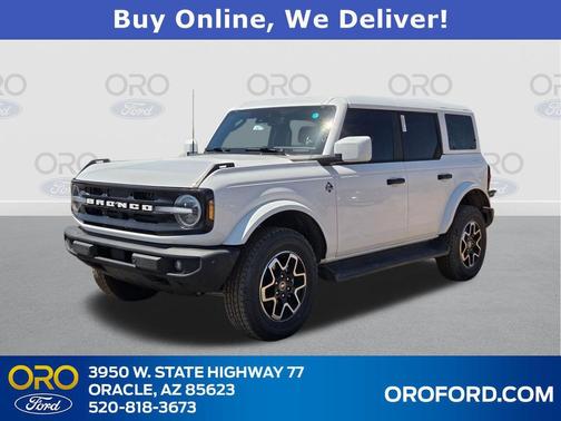 OXFORD WHITE 2026 Ford Bronco Outer Banks SUV