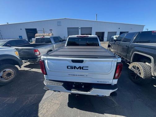White Frost Tricoat 2025 GMC Sierra 1500 Denali Ultimate