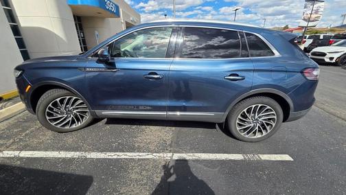 BLUE DIAMOND METALLIC 2019 Lincoln Nautilus Reserve