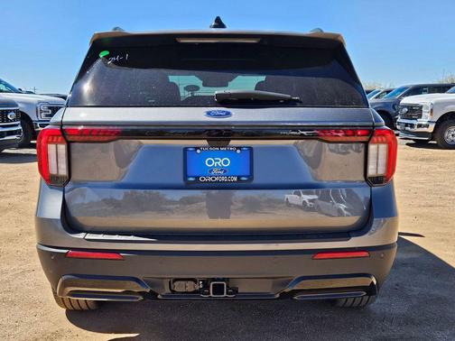 CARBONIZED GRAY METALLIC 2026 Ford Explorer ST-Line