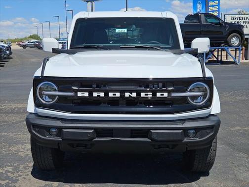 2025 Ford Bronco Outer Banks
