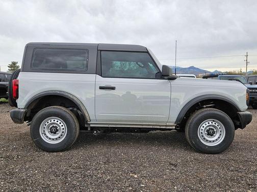 AVALANCHE GRAY 2026 Ford Bronco Base