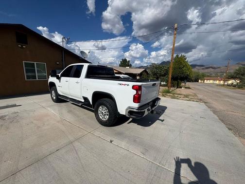 Summit White 2020 Chevrolet Silverado 2500 LT