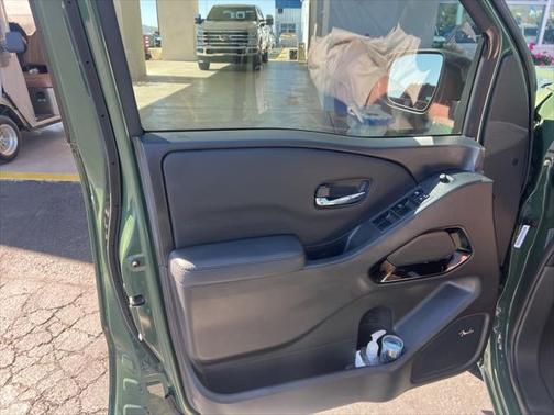 2022 Nissan Frontier PRO-X