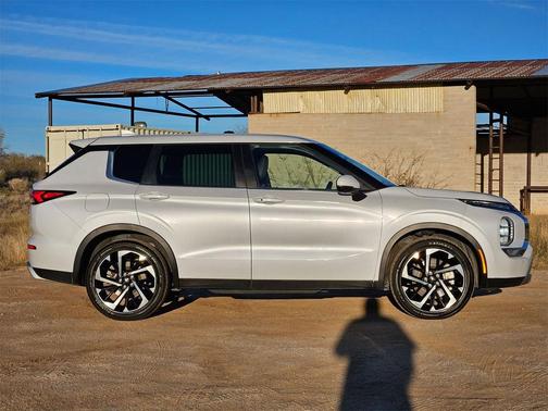 2023 Mitsubishi Outlander SE 2.5 2WD