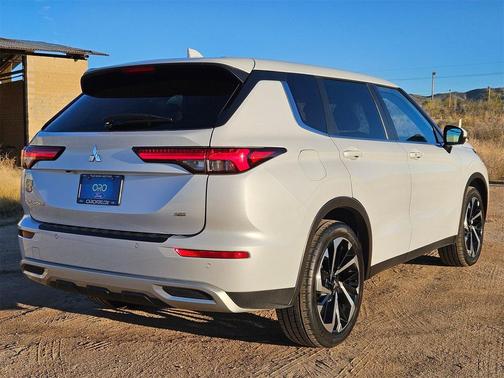 2023 Mitsubishi Outlander SE 2.5 2WD